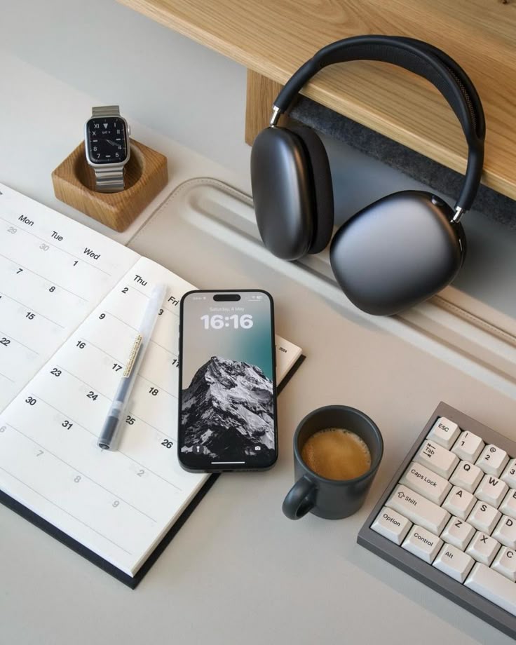 GADGETS